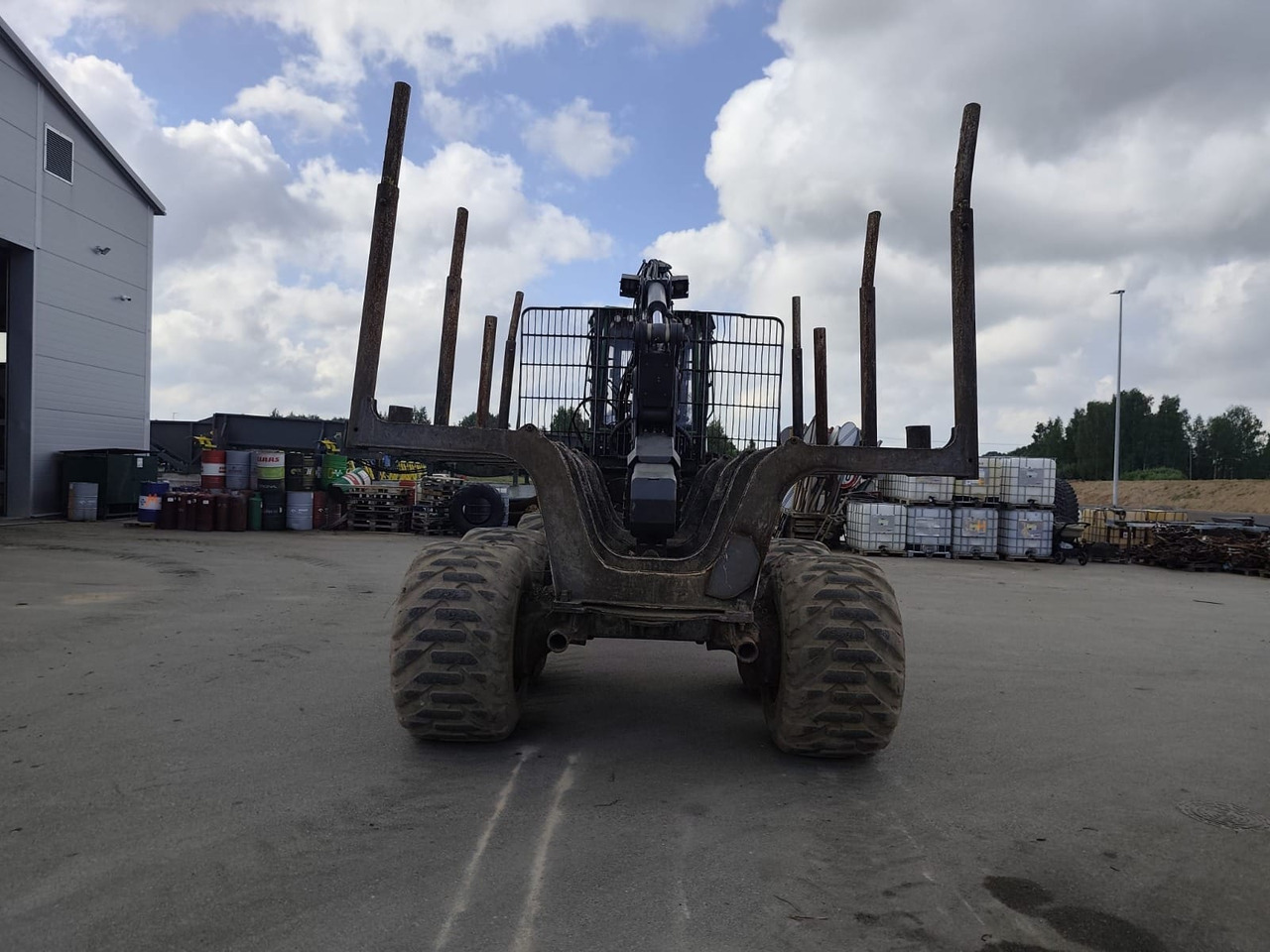 JOHN DEERE 910G - جرار شحن جذوع أشجار الغابات: صورة 4 JOHN DEERE 910G - جرار شحن جذوع أشجار الغابات: صورة 4