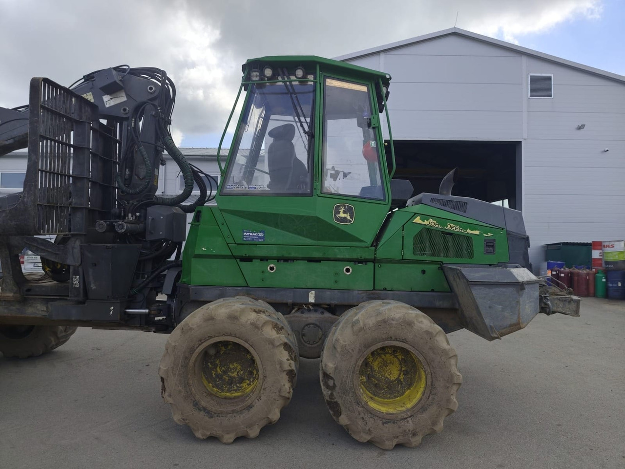 JOHN DEERE 910G - جرار شحن جذوع أشجار الغابات: صورة 5 JOHN DEERE 910G - جرار شحن جذوع أشجار الغابات: صورة 5