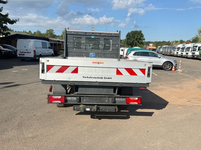 Iveco Daily 35 S 12 - شاحنة توصيل مفتوحة: صورة 4 Iveco Daily 35 S 12 - شاحنة توصيل مفتوحة: صورة 4