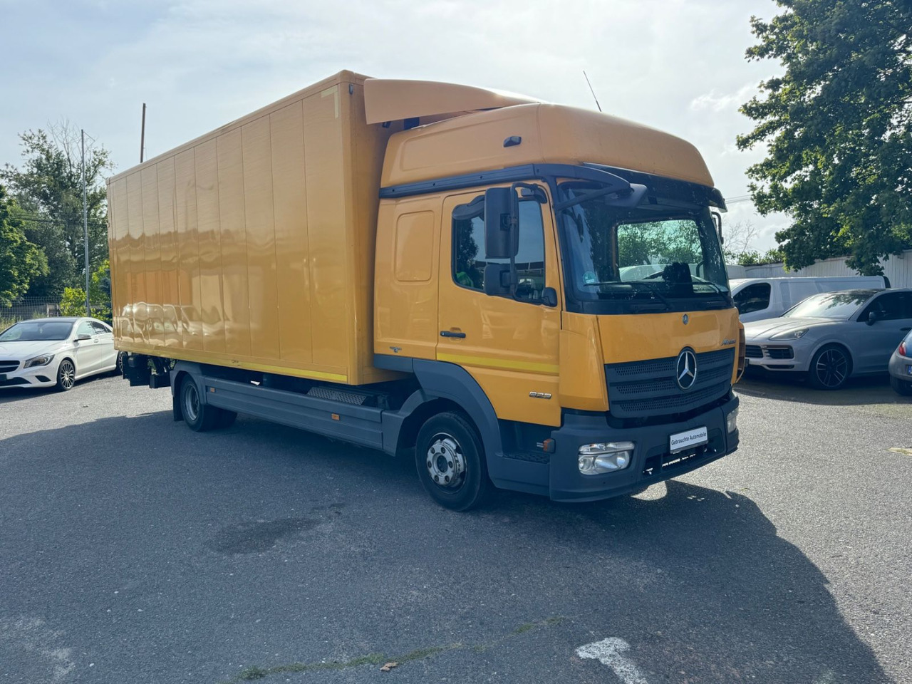 Mercedes-Benz Atego 823 Klima Tempomat - Lbw - Schlafplatz - شاحنة صندوقية: صورة 2 Mercedes-Benz Atego 823 Klima Tempomat - Lbw - Schlafplatz - شاحنة صندوقية: صورة 2