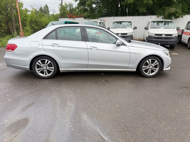 Mercedes-Benz E 300 E -Klasse Lim. E 300 BlueTec - سيدان: صورة 5 Mercedes-Benz E 300 E -Klasse Lim. E 300 BlueTec - سيدان: صورة 5