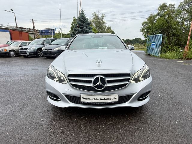 Mercedes-Benz E 300 E -Klasse Lim. E 300 BlueTec - سيدان: صورة 1 Mercedes-Benz E 300 E -Klasse Lim. E 300 BlueTec - سيدان: صورة 1