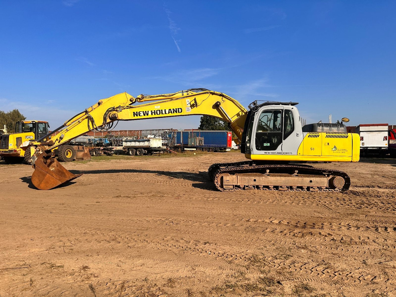 New Holland E 265 B - حفار زاحف: صورة 2 New Holland E 265 B - حفار زاحف: صورة 2