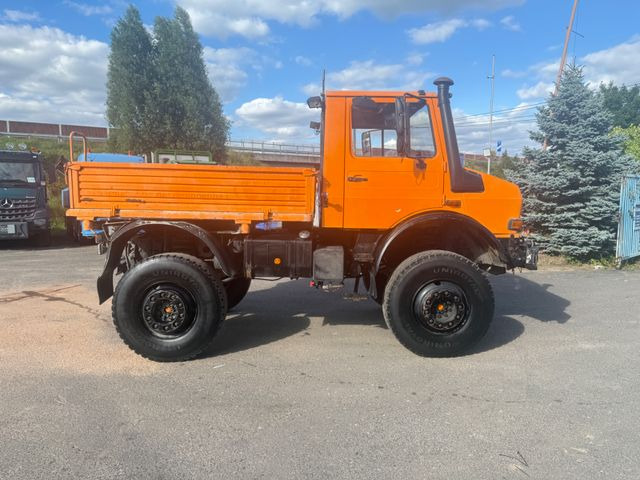 Unimog 2100 4x4 - شاحنات مسطحة: صورة 5 Unimog 2100 4x4 - شاحنات مسطحة: صورة 5