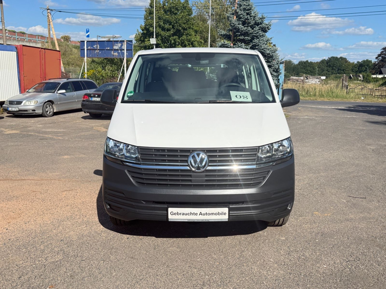 Volkswagen T6 Transporter Kombi lang 9 Sitzer - ميكروباص: صورة 1 Volkswagen T6 Transporter Kombi lang 9 Sitzer - ميكروباص: صورة 1