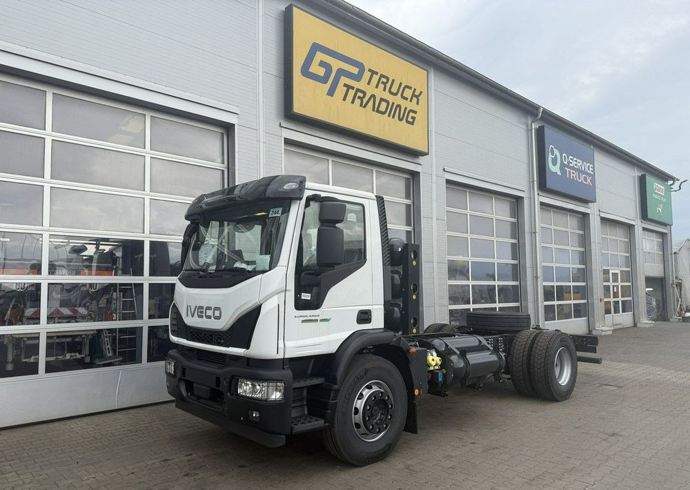 Iveco EuroCargo CNG - شاحنة بهيكل معدني للمقصورة: صورة 1 Iveco EuroCargo CNG - شاحنة بهيكل معدني للمقصورة: صورة 1
