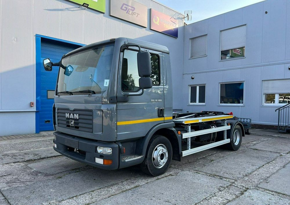 MAN TGL 12.180, hakowiec Janco/GP Lift - شاحنة قمامة: صورة 1 MAN TGL 12.180, hakowiec Janco/GP Lift - شاحنة قمامة: صورة 1