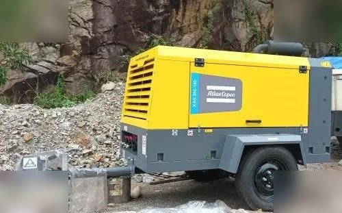 ATLAS COPCO 300 CFM - ضاغط هوائي: صورة 3 ATLAS COPCO 300 CFM - ضاغط هوائي: صورة 3