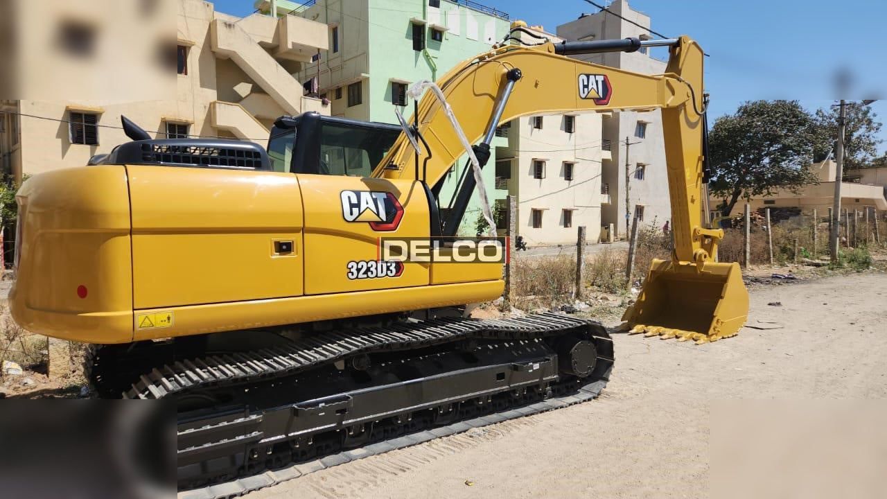 CATERPILLAR 323D3 - حفار زاحف: صورة 5 CATERPILLAR 323D3 - حفار زاحف: صورة 5
