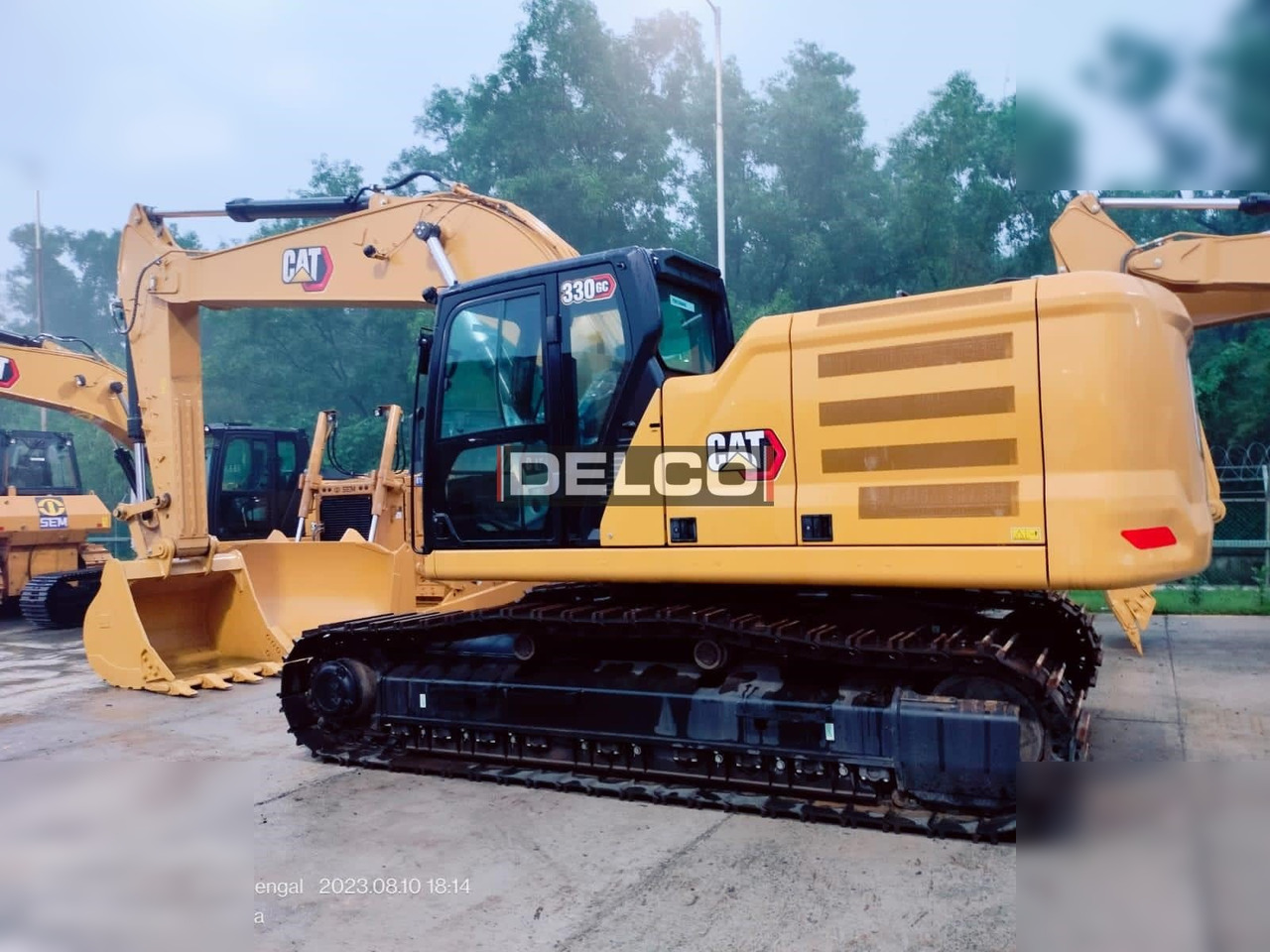 CATERPILLAR 330GC - حفار زاحف: صورة 2 CATERPILLAR 330GC - حفار زاحف: صورة 2