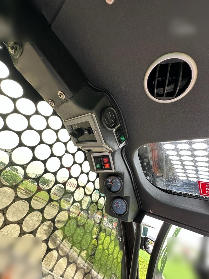 شيول صغير للبيع DELCO SSL175: صورة 17 شيول صغير للبيع DELCO SSL175: صورة 17