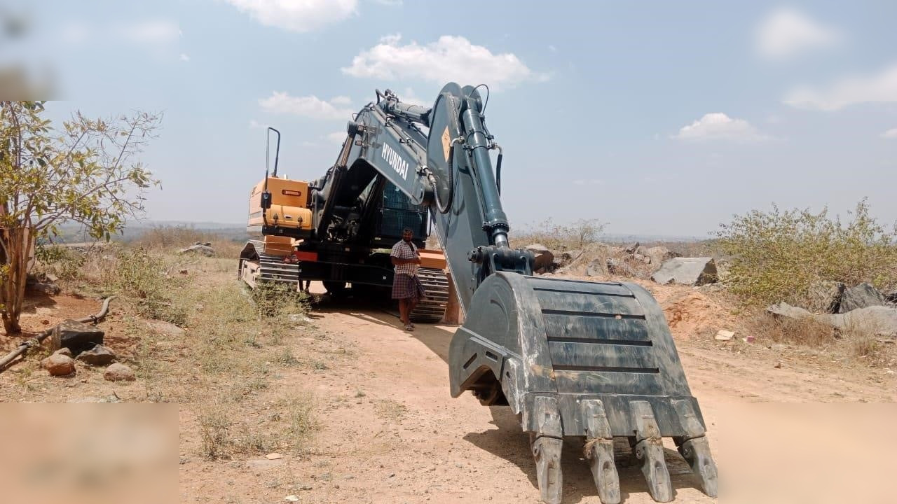 حفار زاحف للبيع HYUNDAI HX380L: صورة 6 حفار زاحف للبيع HYUNDAI HX380L: صورة 6