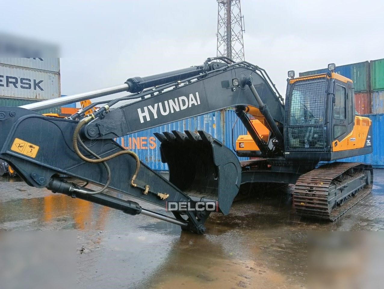 HYUNDAI ROBEX 215L SMART - حفار زاحف: صورة 2 HYUNDAI ROBEX 215L SMART - حفار زاحف: صورة 2