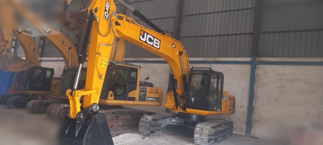 JCB JS210 LC - حفار زاحف: صورة 1 JCB JS210 LC - حفار زاحف: صورة 1