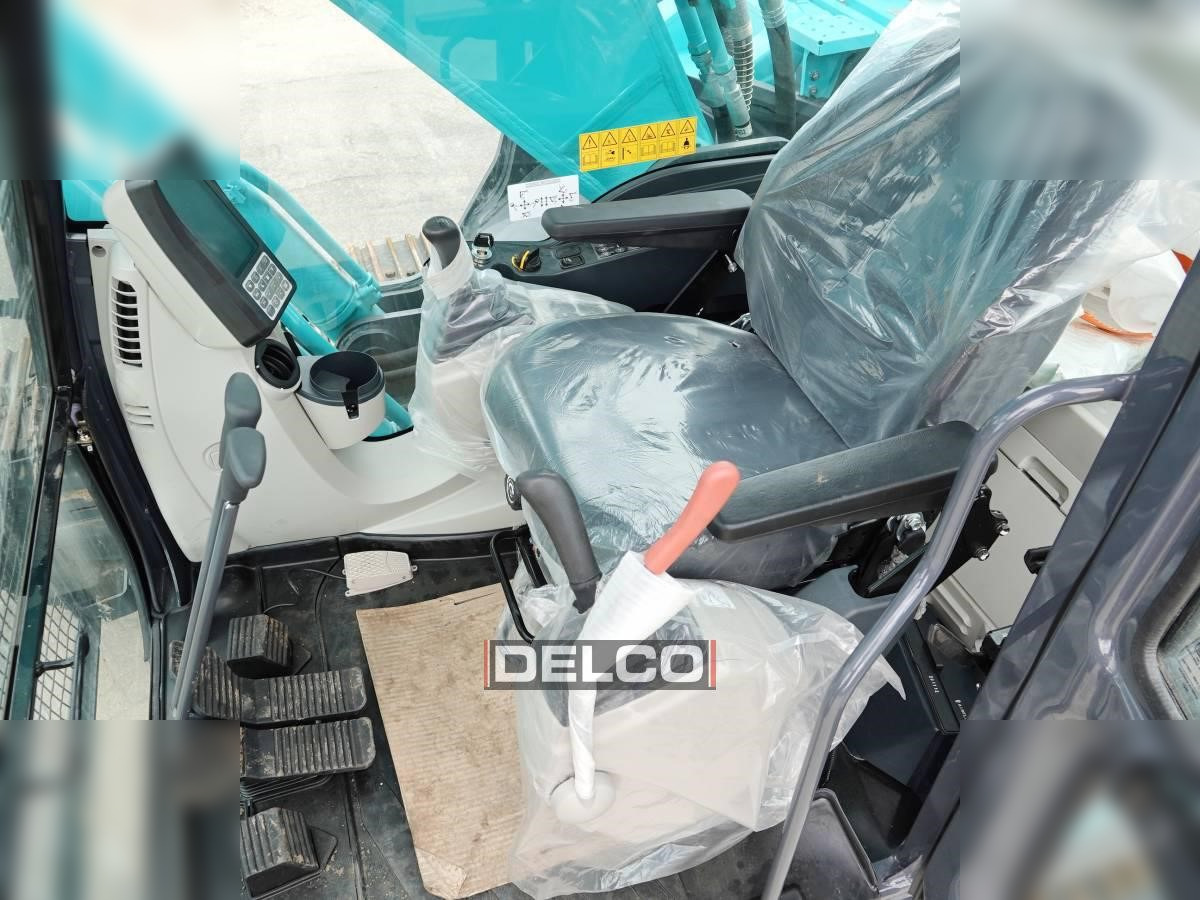 KOBELCO SK220 - حفار زاحف: صورة 4 KOBELCO SK220 - حفار زاحف: صورة 4