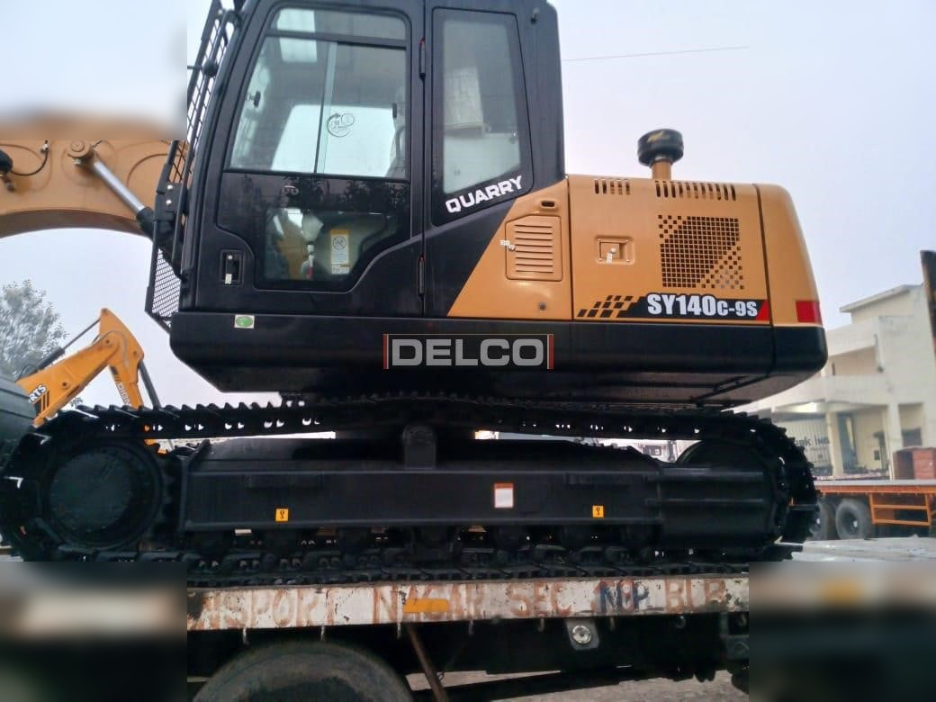 SANY SY140C-9S - حفار زاحف: صورة 4 SANY SY140C-9S - حفار زاحف: صورة 4