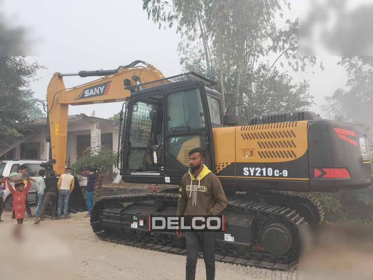 SANY SY210 LC - حفار زاحف: صورة 4 SANY SY210 LC - حفار زاحف: صورة 4