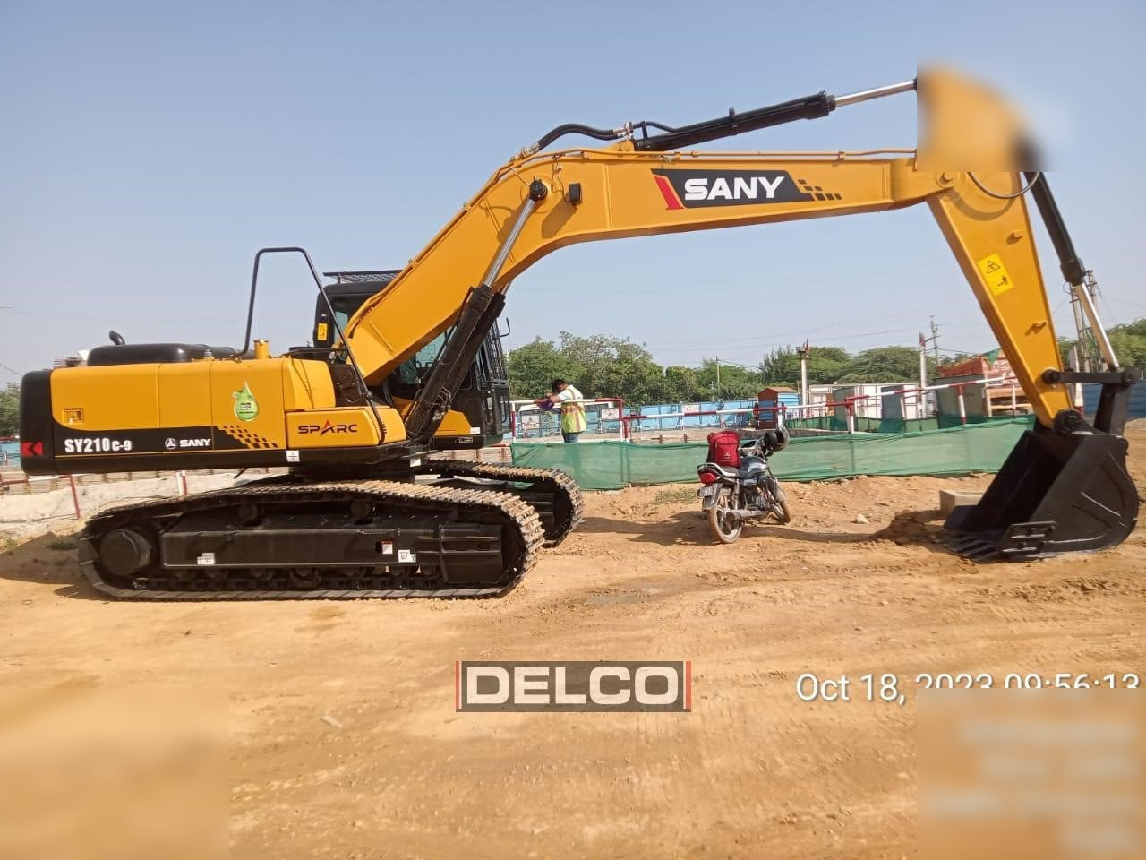 SANY SY210 LC - حفار زاحف: صورة 2 SANY SY210 LC - حفار زاحف: صورة 2