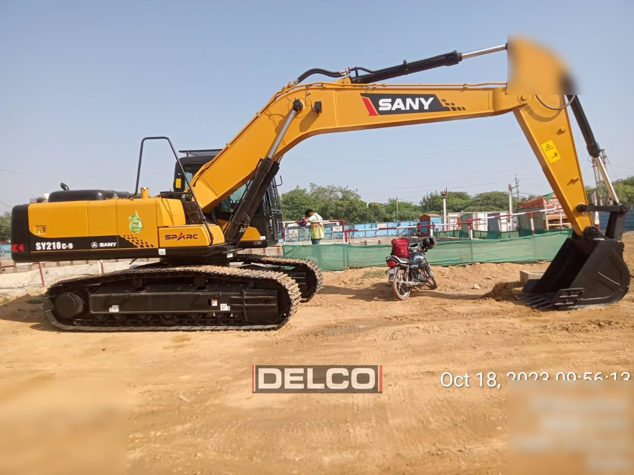 SANY SY210 - حفار زاحف: صورة 2 SANY SY210 - حفار زاحف: صورة 2