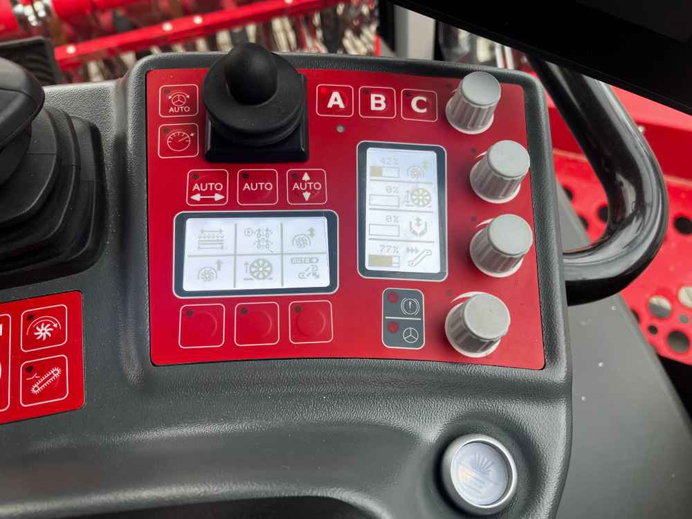 Grimme REXOR 6300 Platinum - حصادة شمندر: صورة 3 Grimme REXOR 6300 Platinum - حصادة شمندر: صورة 3