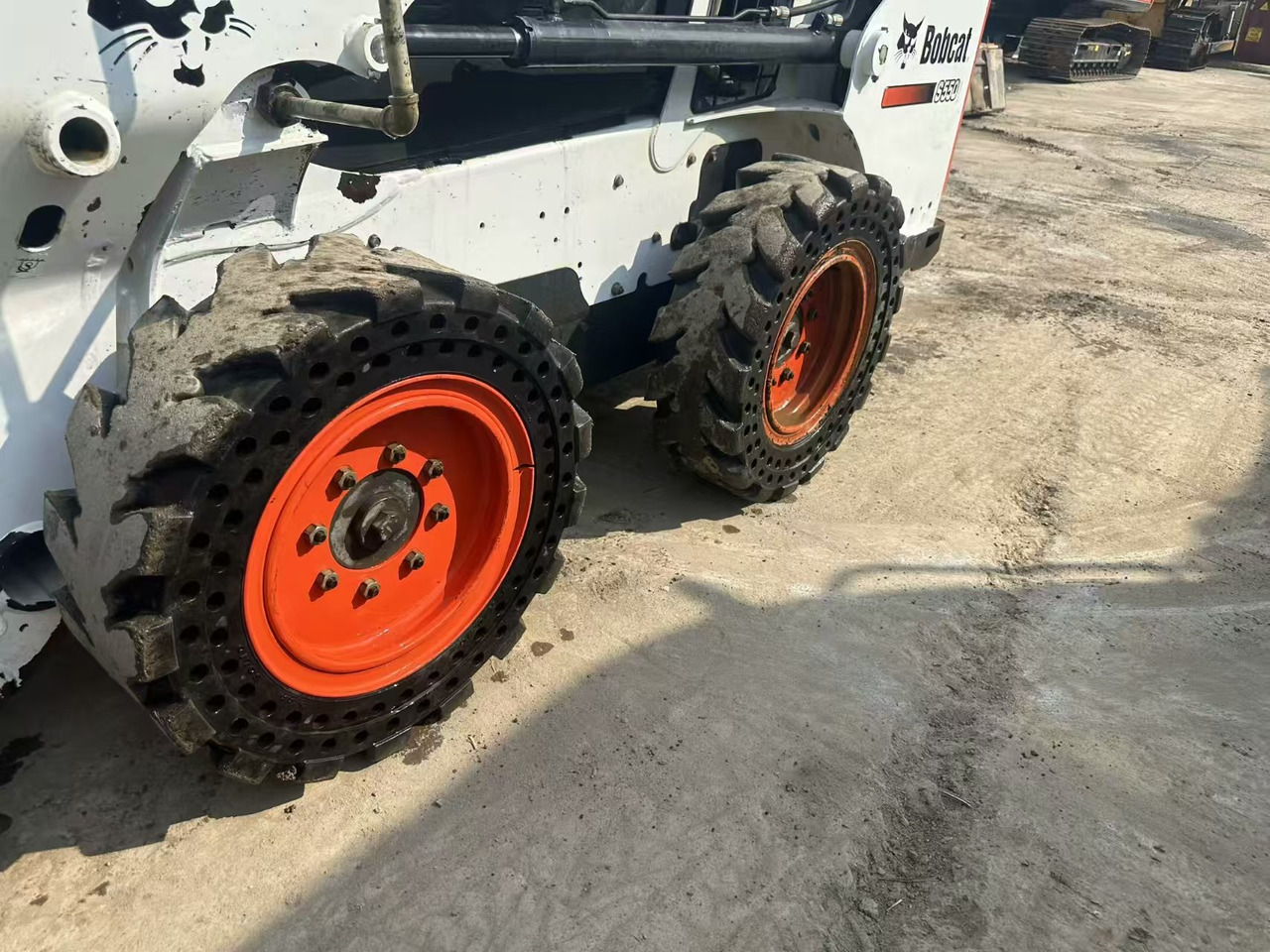 Bobcat S550 - شيول صغير: صورة 5 Bobcat S550 - شيول صغير: صورة 5