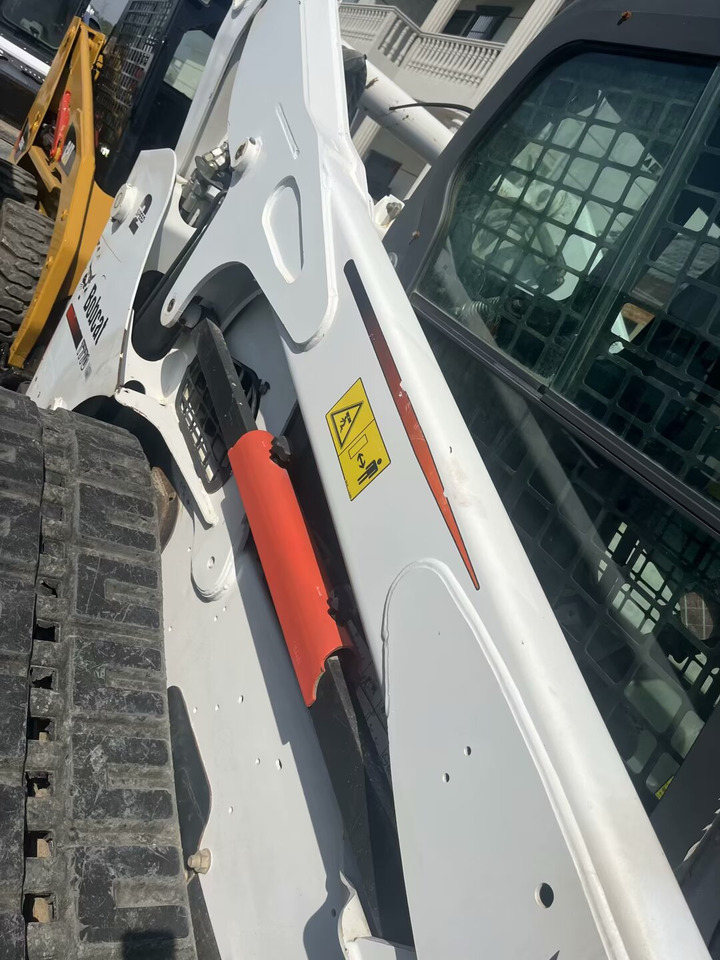 Bobcat T770 - شيول صغير: صورة 2 Bobcat T770 - شيول صغير: صورة 2