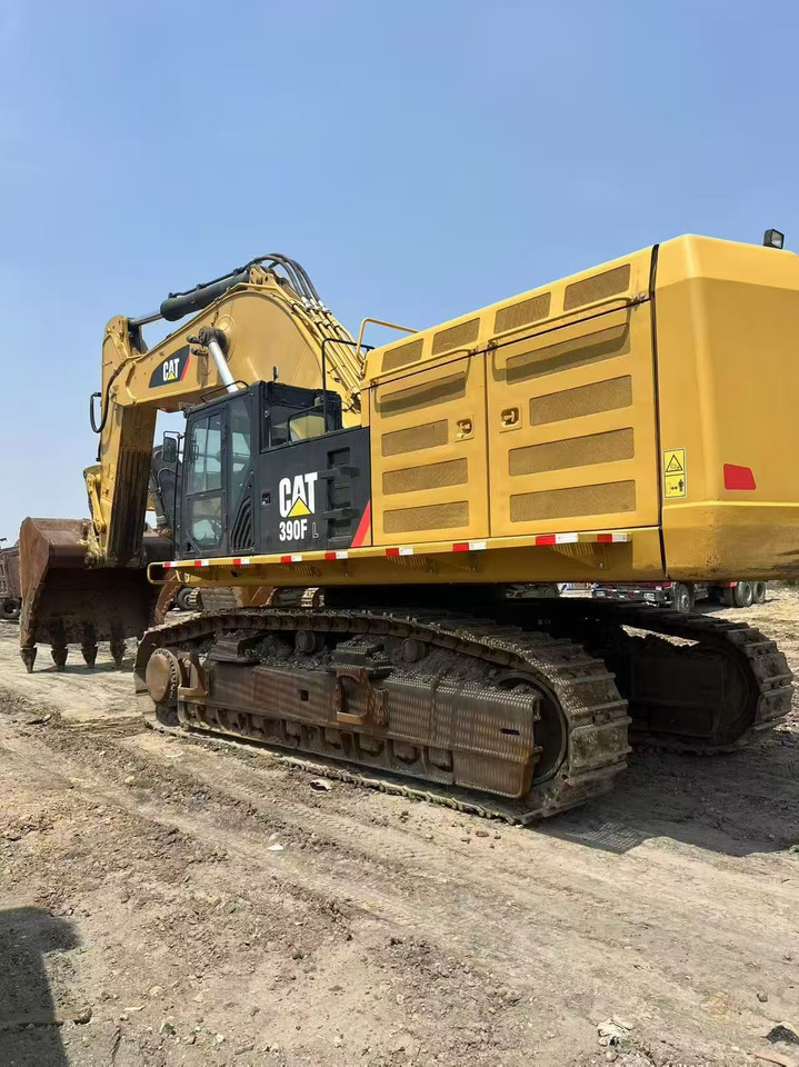 CAT 390F - حفار زاحف: صورة 1 CAT 390F - حفار زاحف: صورة 1