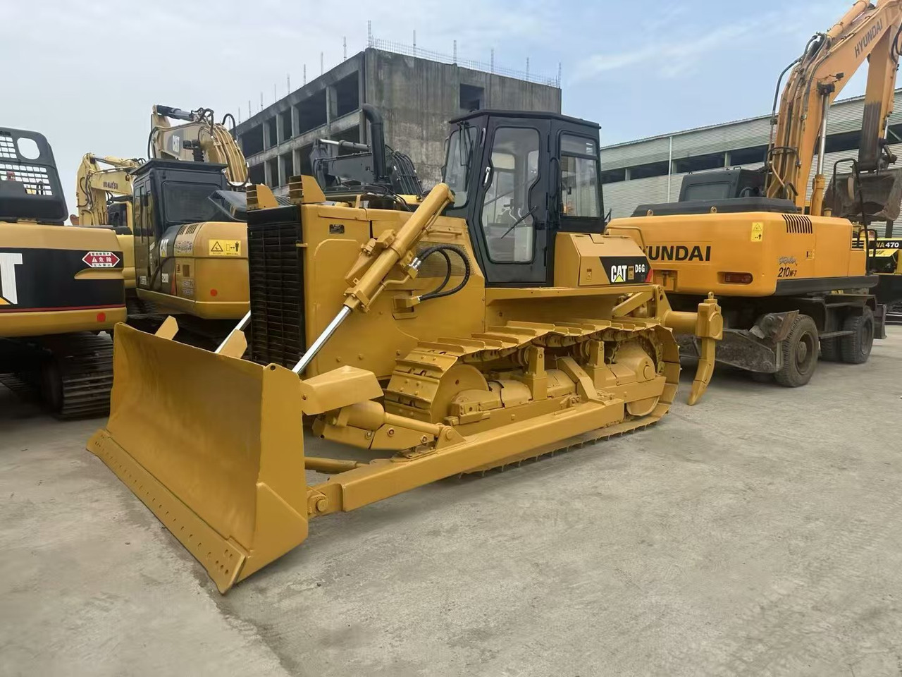 CAT D6G - بلدوزر: صورة 4 CAT D6G - بلدوزر: صورة 4