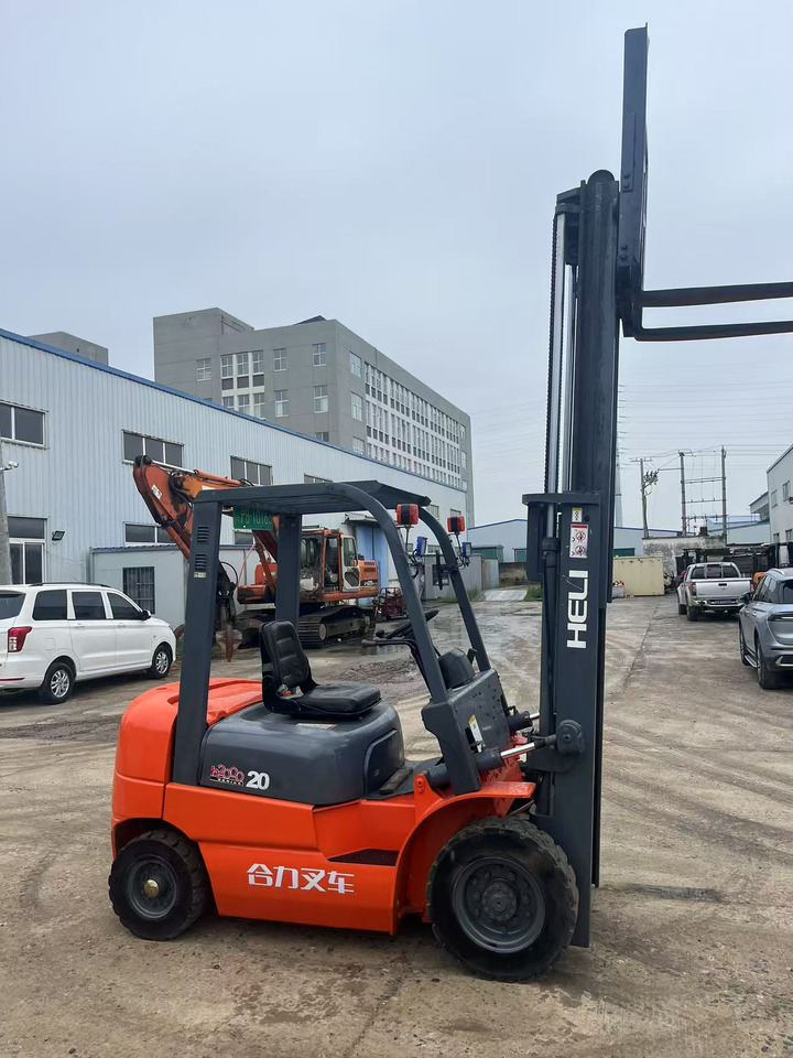 Heli - مرفاع مقصي: صورة 3 Heli - مرفاع مقصي: صورة 3