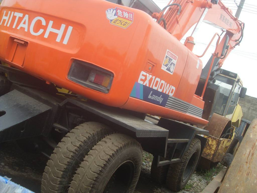 Hitachi EX100WD-3 - حفار ذو عجلات: صورة 1 Hitachi EX100WD-3 - حفار ذو عجلات: صورة 1