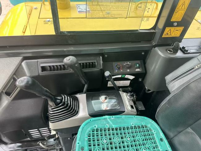 Komatsu PC56 - حفار صغير: صورة 4 Komatsu PC56 - حفار صغير: صورة 4