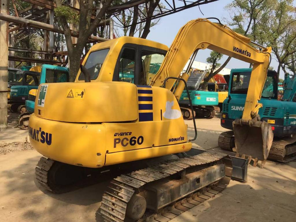 Komatsu PC60 - حفار صغير: صورة 1 Komatsu PC60 - حفار صغير: صورة 1