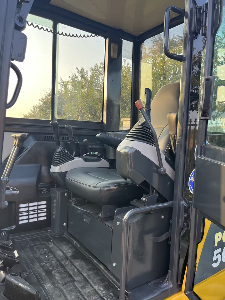 Komatsu PC56 - حفار صغير: صورة 2 Komatsu PC56 - حفار صغير: صورة 2