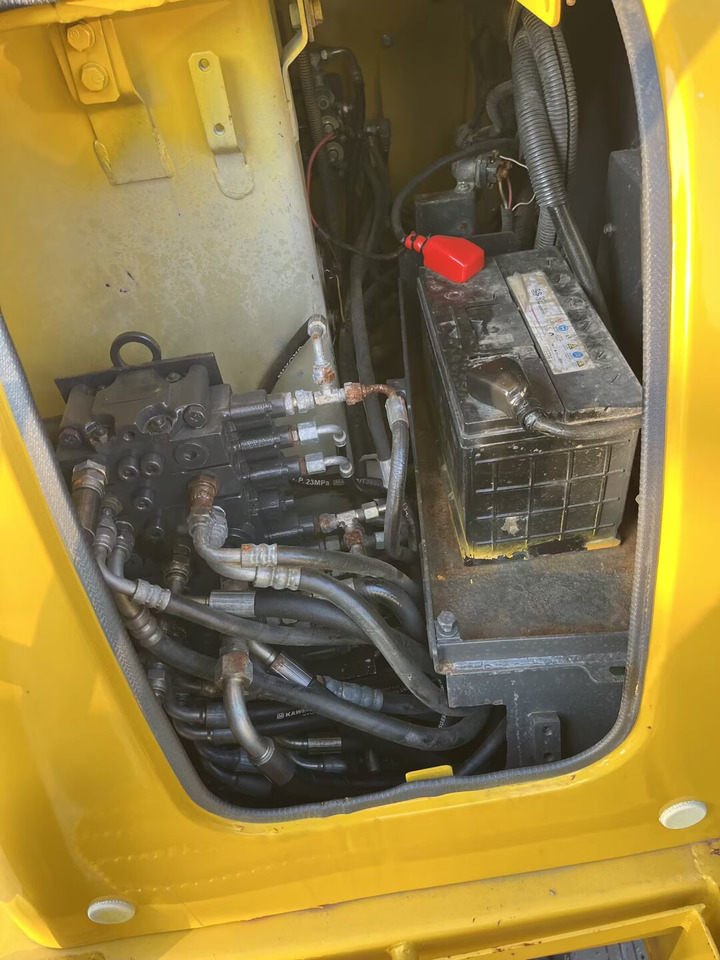 Komatsu PC56 - حفار صغير: صورة 5 Komatsu PC56 - حفار صغير: صورة 5