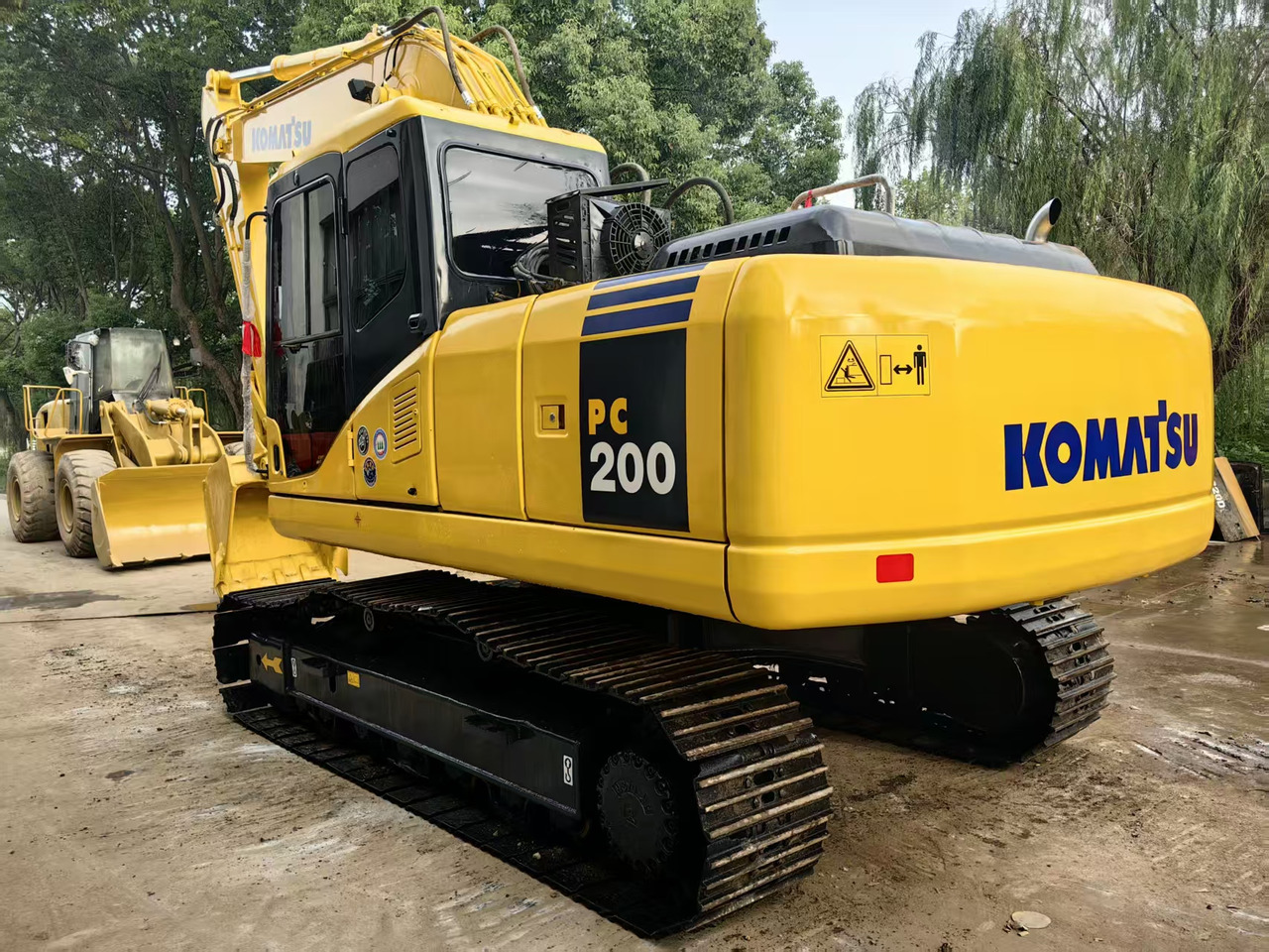 Komatsu pc200-7 - حفار زاحف: صورة 1 Komatsu pc200-7 - حفار زاحف: صورة 1