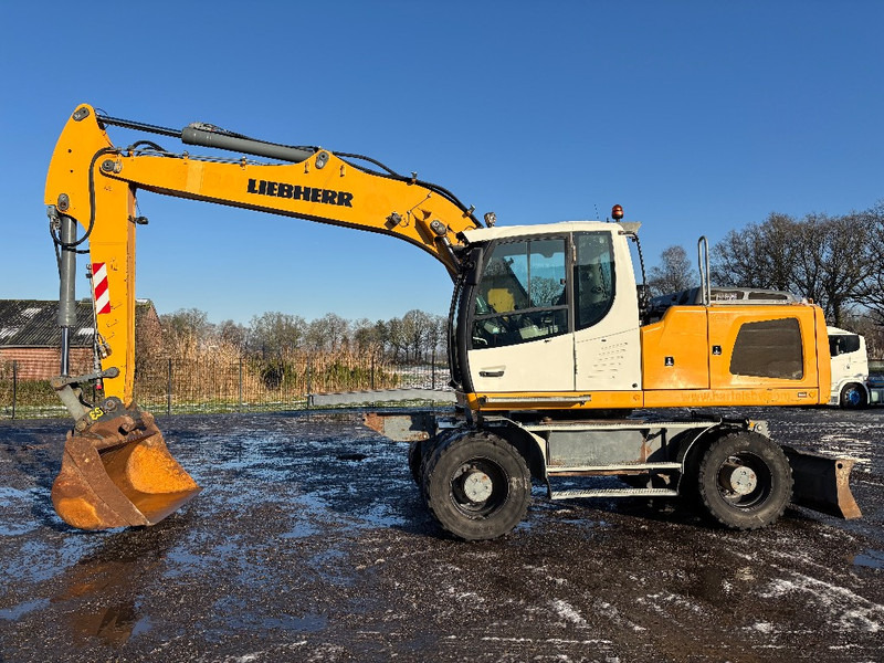 Liebherr A920 TOP!! mono 21 ton! NL machine 4x4 - حفار ذو عجلات: صورة 1 Liebherr A920 TOP!! mono 21 ton! NL machine 4x4 - حفار ذو عجلات: صورة 1