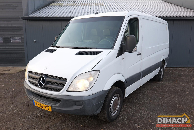 Mercedes-Benz 906 KA 35 Sprinter 313 - Euro 4 - L2H2 - trekhaak - airco - NL auto - فان: صورة 1 Mercedes-Benz 906 KA 35 Sprinter 313 - Euro 4 - L2H2 - trekhaak - airco - NL auto - فان: صورة 1