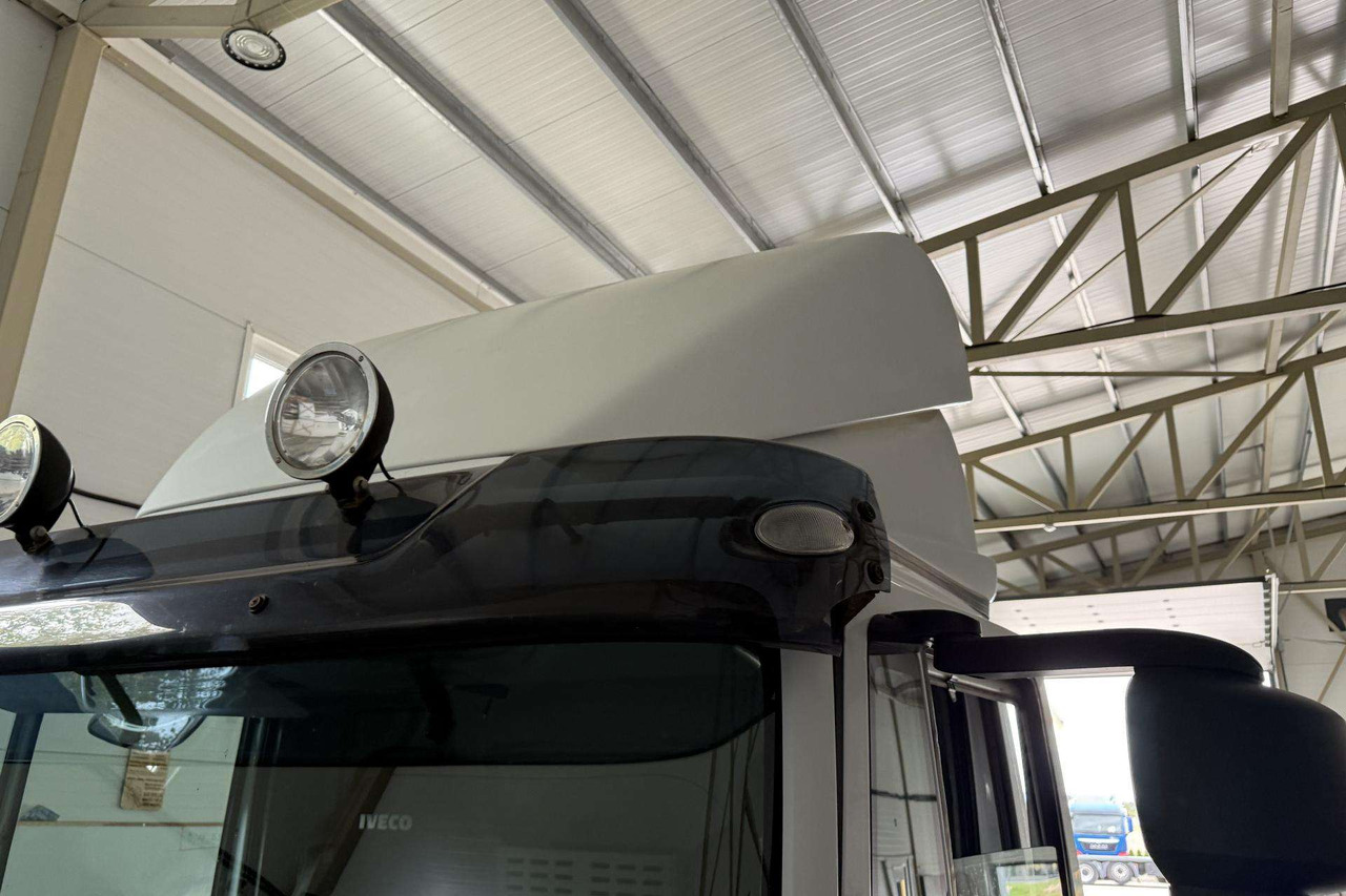 Iveco Spoileris - قطع الغيار - شاحنة: صورة 1 Iveco Spoileris - قطع الغيار - شاحنة: صورة 1