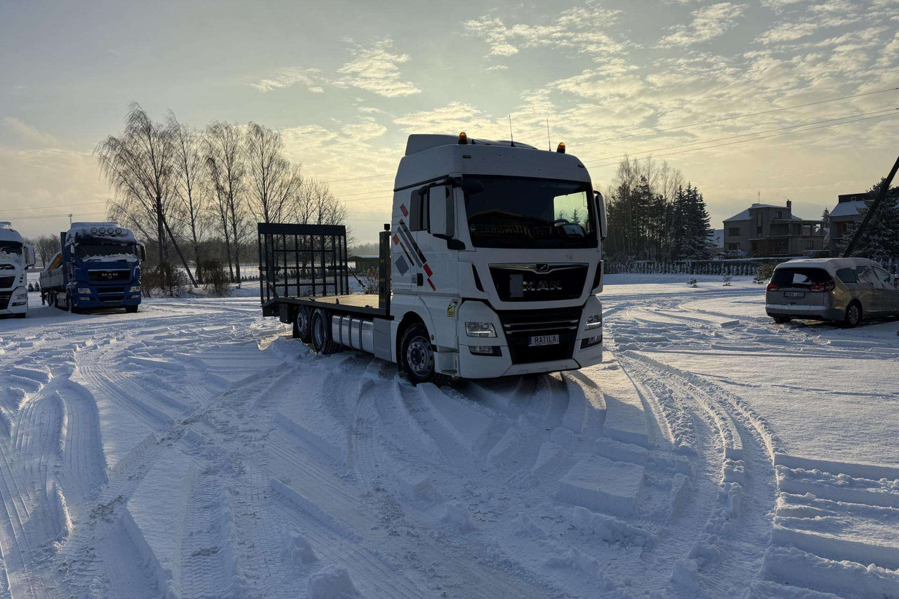 MAN TGX 26.420 - شاحنة نقل سيارات شاحنة: صورة 2 MAN TGX 26.420 - شاحنة نقل سيارات شاحنة: صورة 2