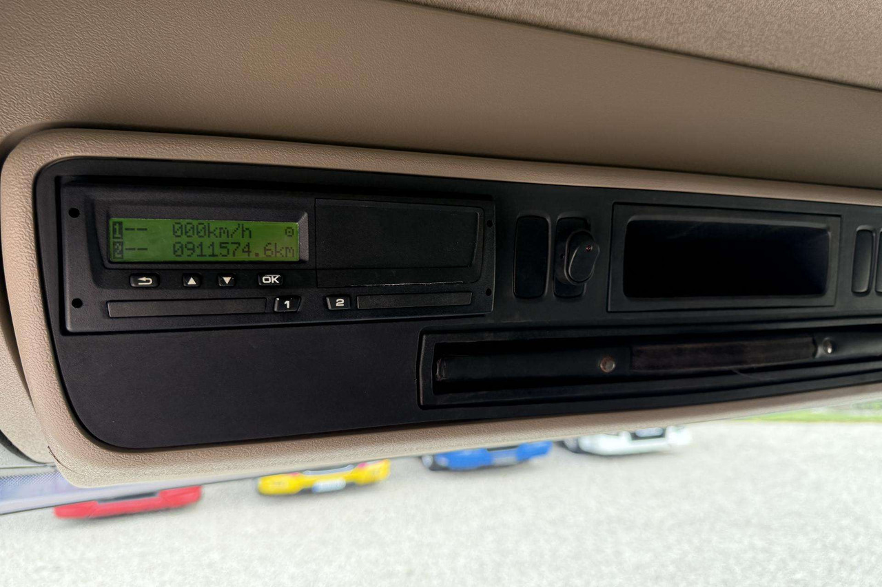 شاحنة نقل سيارات شاحنة Scania R420: صورة 9 شاحنة نقل سيارات شاحنة Scania R420: صورة 9