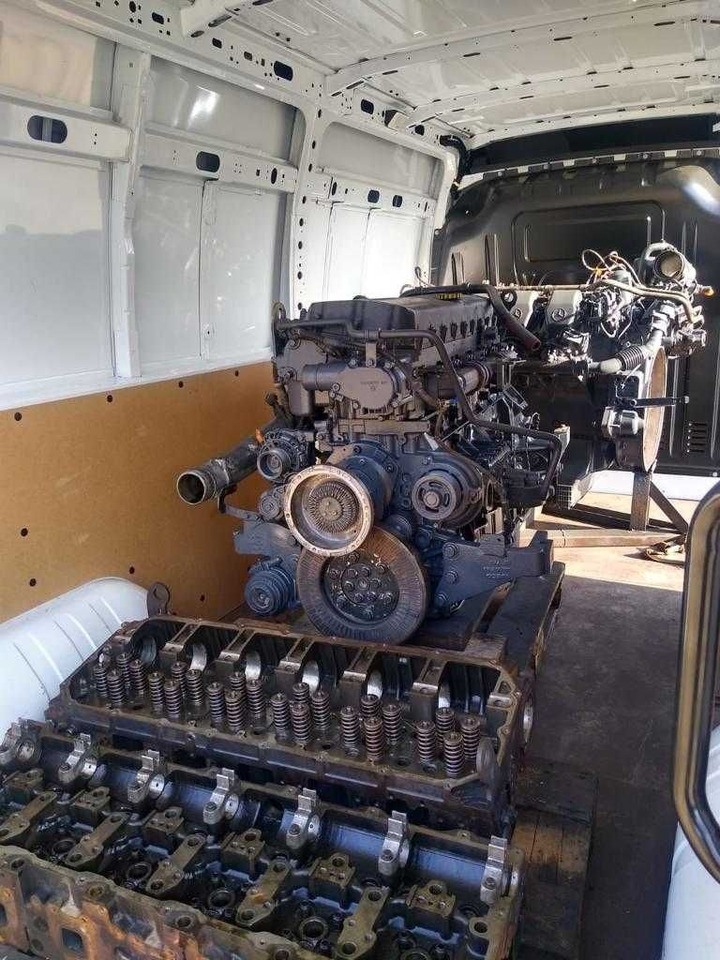 Silnik Iveco Cursor 13 CASE NEW HOLLAND CNH E5 EURO5 - محرك: صورة 1 Silnik Iveco Cursor 13 CASE NEW HOLLAND CNH E5 EURO5 - محرك: صورة 1