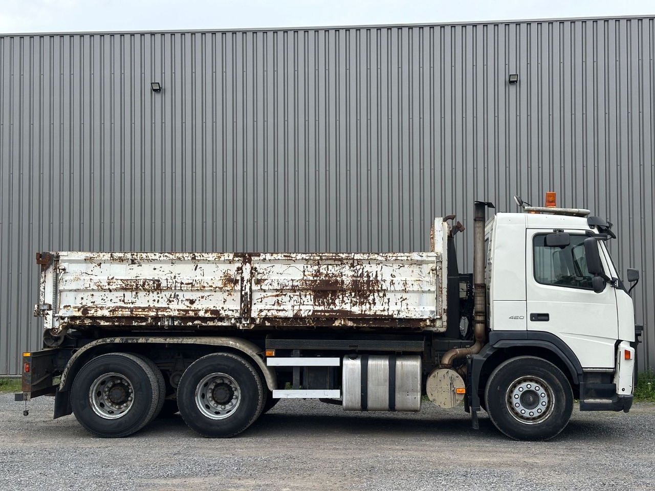 Volvo FM 420 - شاحنة برافعة خطافية: صورة 2 Volvo FM 420 - شاحنة برافعة خطافية: صورة 2