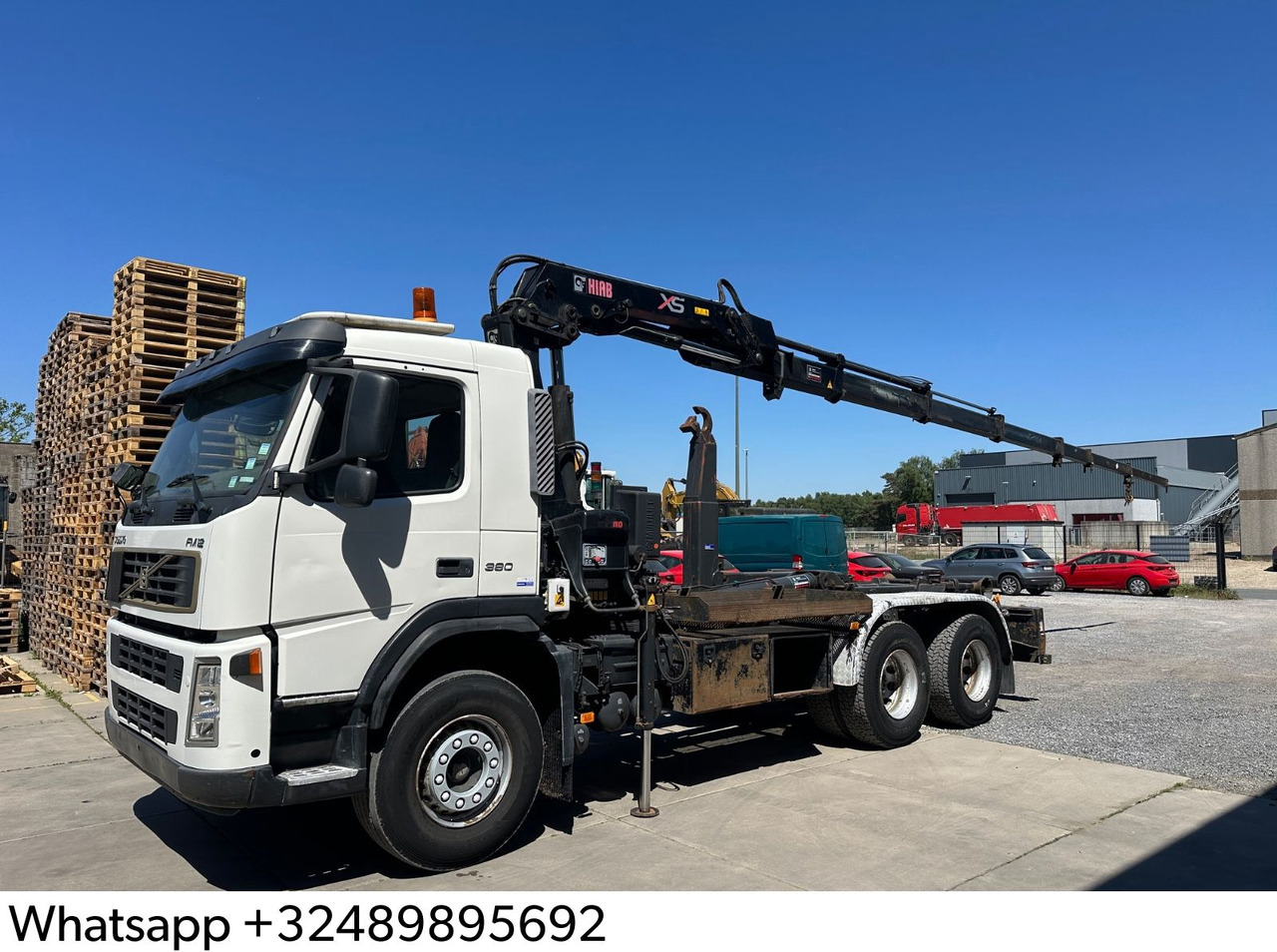 Volvo FM12 380 Hiab 144E-3 - شاحنة برافعة خطافية: صورة 1 Volvo FM12 380 Hiab 144E-3 - شاحنة برافعة خطافية: صورة 1