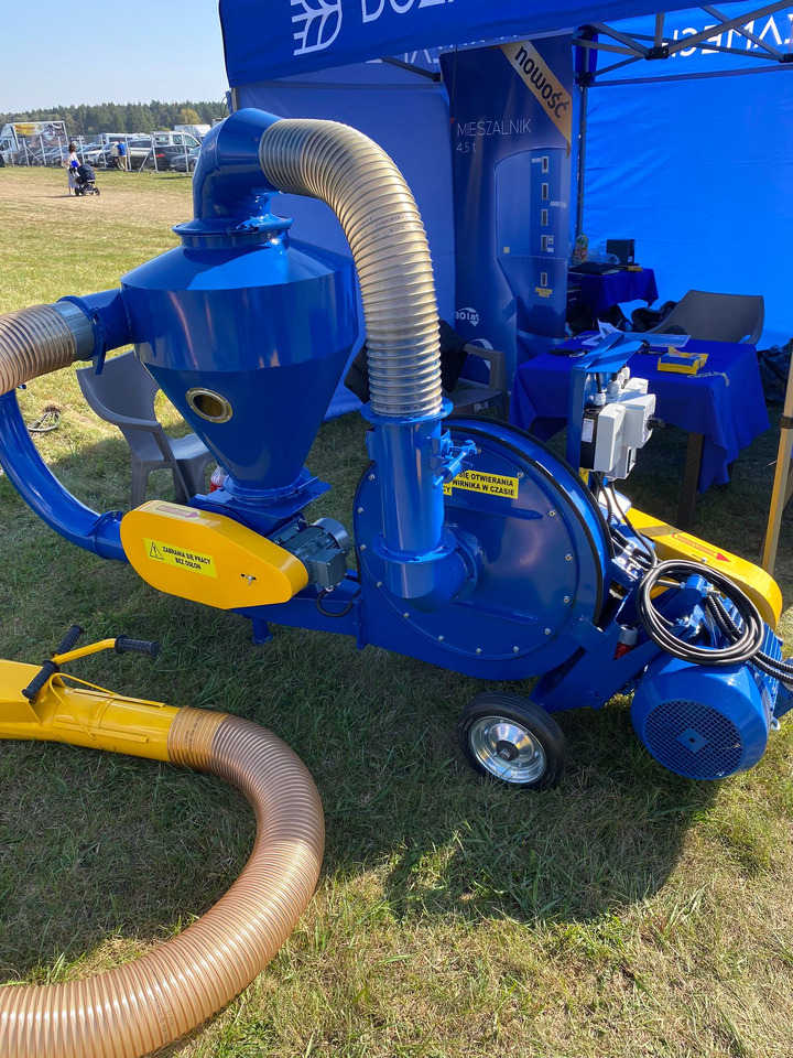 Dozamech Saug-Druckgebläse / Suction and pressure blower / Suceuse à grains / Trasportatore / Пневматический вдуватель / Dmuchawa ssąco-tłocząca T-420 - الناقل: صورة 2 Dozamech Saug-Druckgebläse / Suction and pressure blower / Suceuse à grains / Trasportatore / Пневматический вдуватель / Dmuchawa ssąco-tłocząca T-420 - الناقل: صورة 2