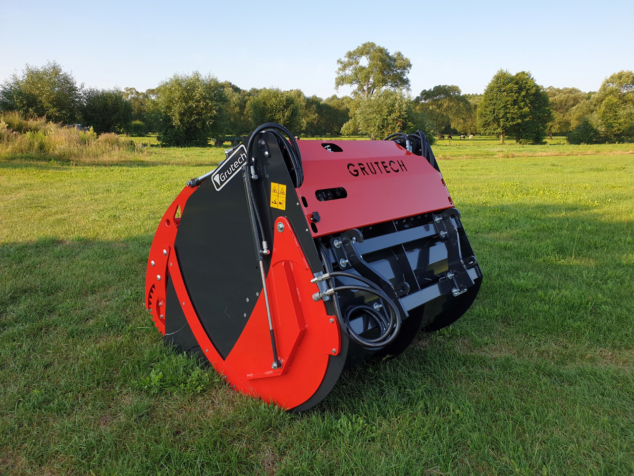 Grutech Futterverteilschaufel / Silage mixer bucket / Godet desileur / Łyżka do zadawania paszy - معدات تخزين حبوب: صورة 4 Grutech Futterverteilschaufel / Silage mixer bucket / Godet desileur / Łyżka do zadawania paszy - معدات تخزين حبوب: صورة 4