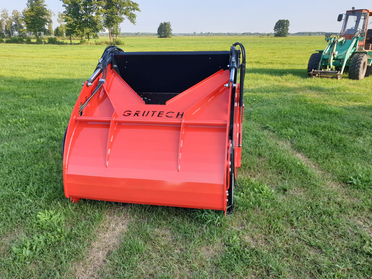 Grutech Futterverteilschaufel / Silage mixer bucket / Godet desileur / Łyżka do zadawania paszy - معدات تخزين حبوب: صورة 2 Grutech Futterverteilschaufel / Silage mixer bucket / Godet desileur / Łyżka do zadawania paszy - معدات تخزين حبوب: صورة 2