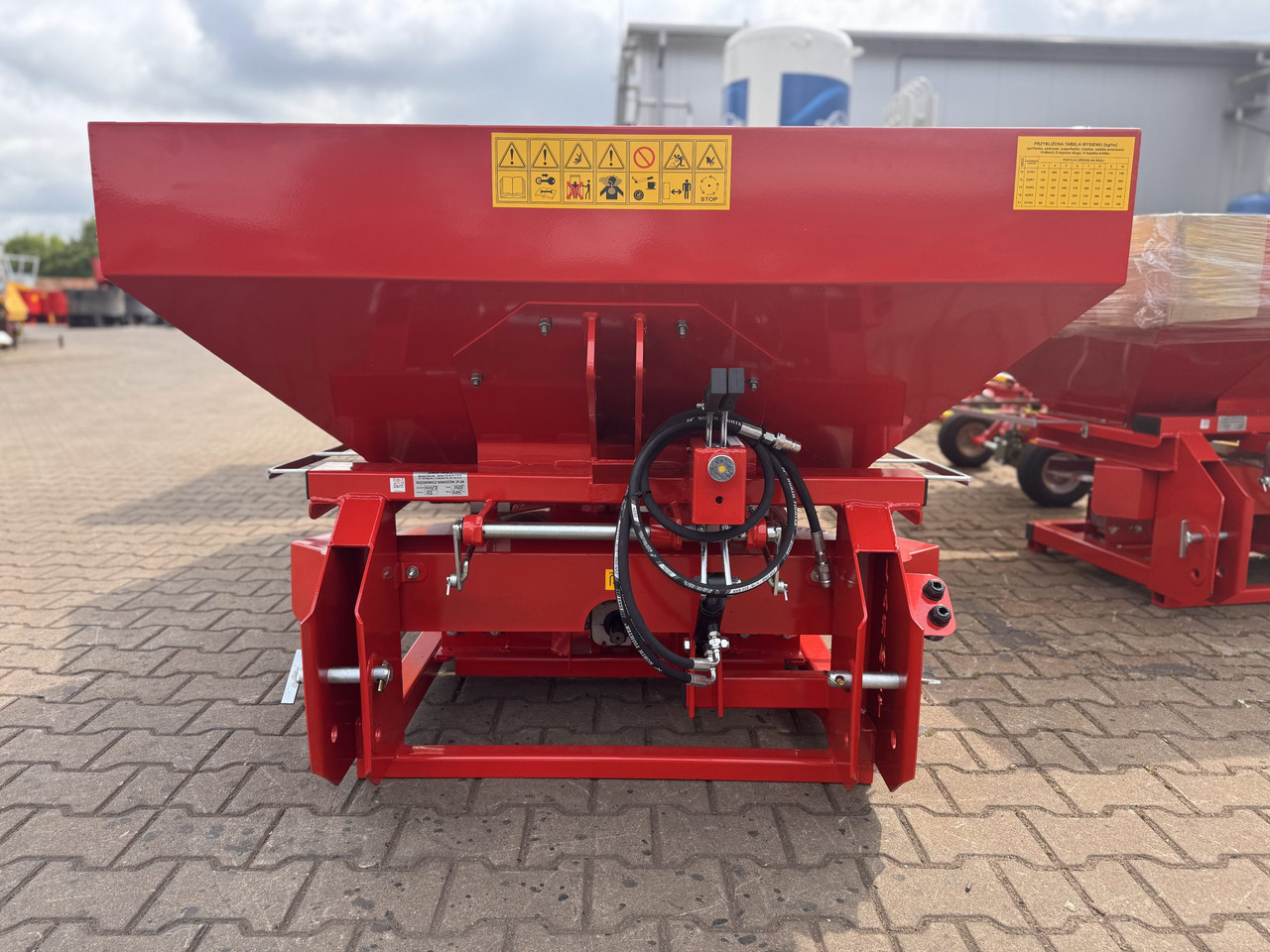 JAR-MET Düngerstreuer / Fertilizer spreader / Epandeur d'engrais / Rozsiewacz nawozu 800 kg - آلة نشر السماد: صورة 2 JAR-MET Düngerstreuer / Fertilizer spreader / Epandeur d'engrais / Rozsiewacz nawozu 800 kg - آلة نشر السماد: صورة 2