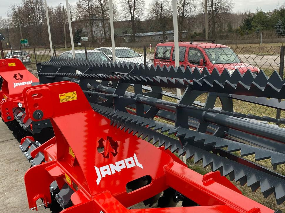 Janpol Scheibenegge / Disc harrow / Déchaumeur à disques / Erpice a dischi / Средняя дисковая борона / Brona talerzowa medium „COMPACT” 3 m - مسفلة قرصية: صورة 4 Janpol Scheibenegge / Disc harrow / Déchaumeur à disques / Erpice a dischi / Средняя дисковая борона / Brona talerzowa medium „COMPACT” 3 m - مسفلة قرصية: صورة 4