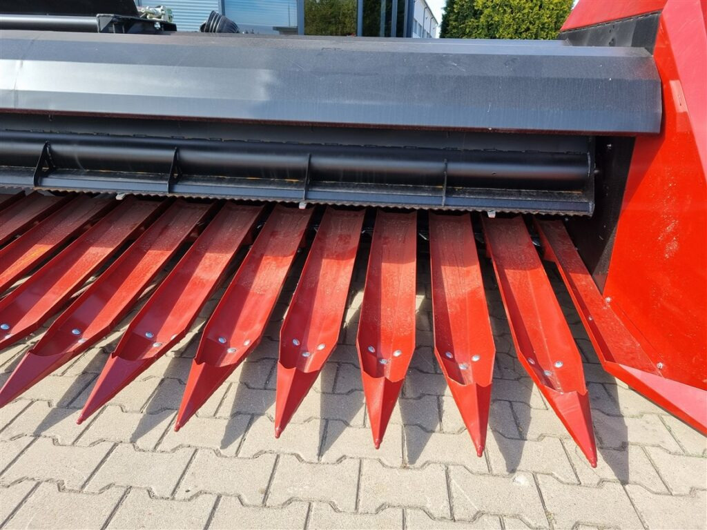 Lupus Sonnenblummenvorsatz / Sunflower harvester / Coupe à tournesol / Сosechadora / Macchina per la raccolta dei girasoli / Жатка для подсолнечника / Przystawka do słonecznika 6,5 m - حصادة بذور دوار الشمس: صورة 2 Lupus Sonnenblummenvorsatz / Sunflower harvester / Coupe à tournesol / Сosechadora / Macchina per la raccolta dei girasoli / Жатка для подсолнечника / Przystawka do słonecznika 6,5 m - حصادة بذور دوار الشمس: صورة 2