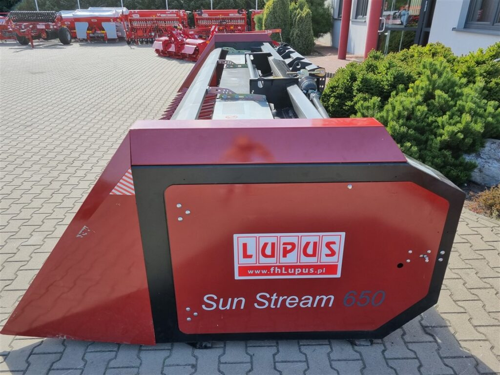 Lupus Sonnenblummenvorsatz / Sunflower harvester / Coupe à tournesol / Сosechadora / Macchina per la raccolta dei girasoli / Жатка для подсолнечника / Przystawka do słonecznika 6,5 m - حصادة بذور دوار الشمس: صورة 3 Lupus Sonnenblummenvorsatz / Sunflower harvester / Coupe à tournesol / Сosechadora / Macchina per la raccolta dei girasoli / Жатка для подсолнечника / Przystawka do słonecznika 6,5 m - حصادة بذور دوار الشمس: صورة 3